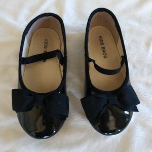 Dress shoes for toddler girl